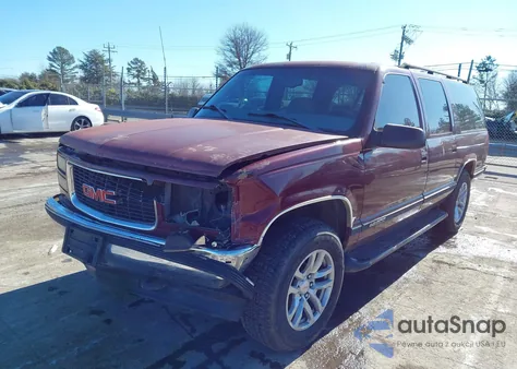 1998 GMC Suburban z USA, uszkodzony, nr VIN 3GKEK16R9WG512283